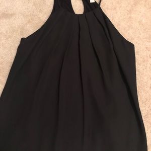 💕Beautiful Pleated Blouse NWT💕